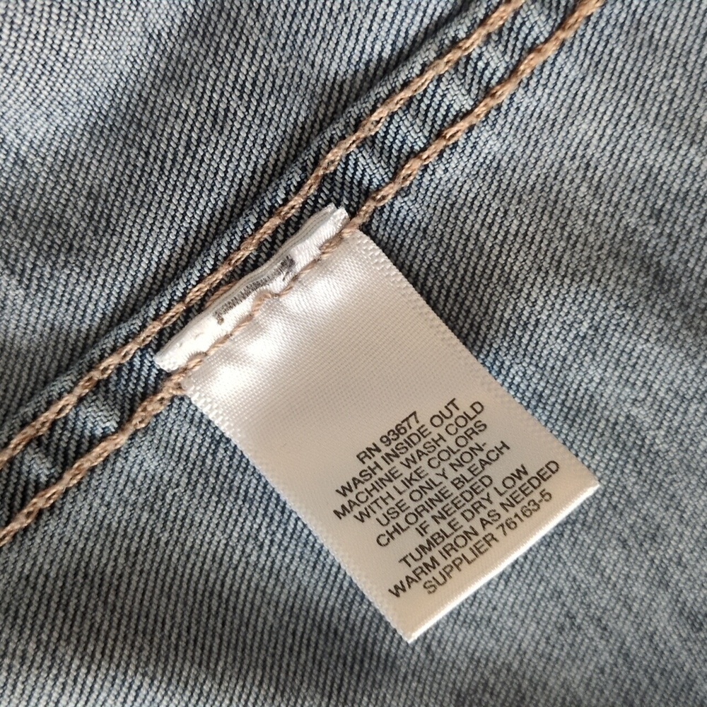 Liz Claiborne jean Jacket Cropped Fitted Pockets Layering Small - Picture 8 of 9